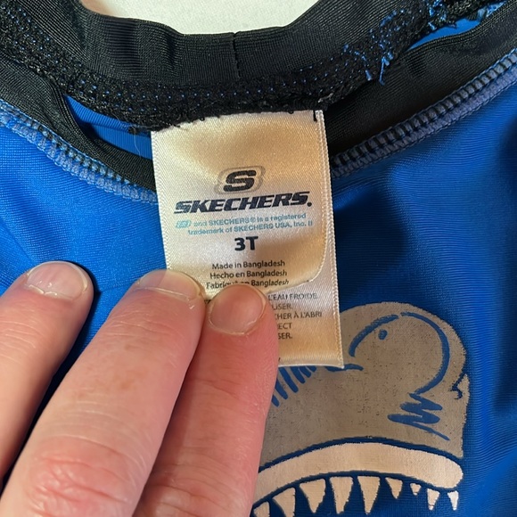 3T swim trunks and rash guard bundle - Picture 3 of 8